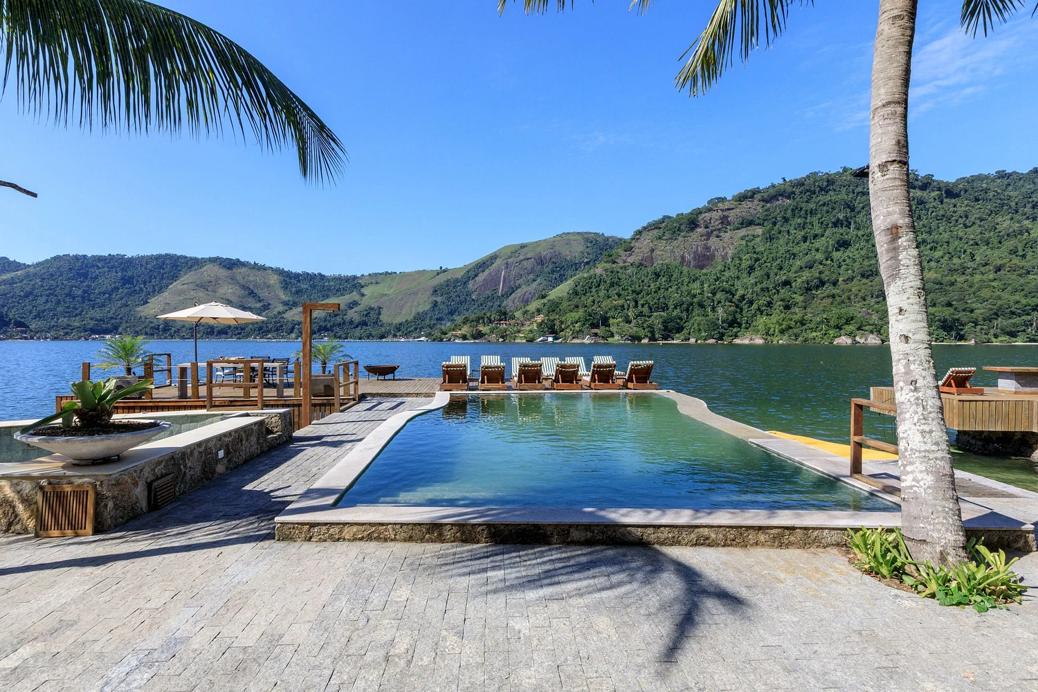 luxuosa-ilha-em-angra-dos-reis-ang014 (10)