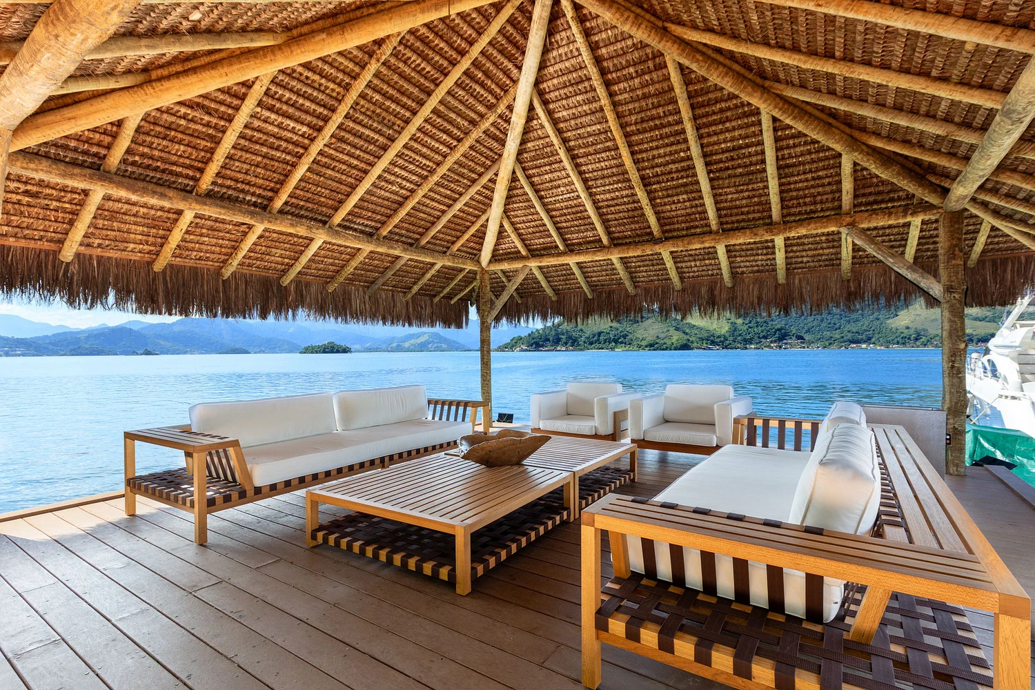 luxuosa-ilha-em-angra-dos-reis-ang014 (31)