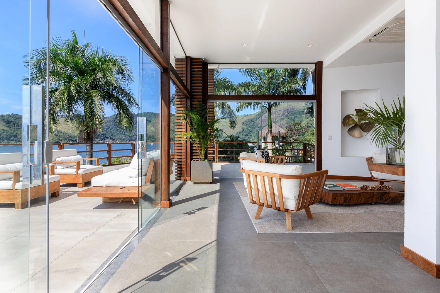 luxuosa-ilha-em-angra-dos-reis-ang014 (41)